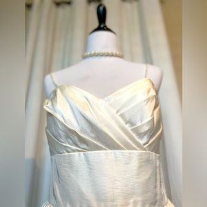 WTOO by Watters & Watters, Size 10, Off White gown